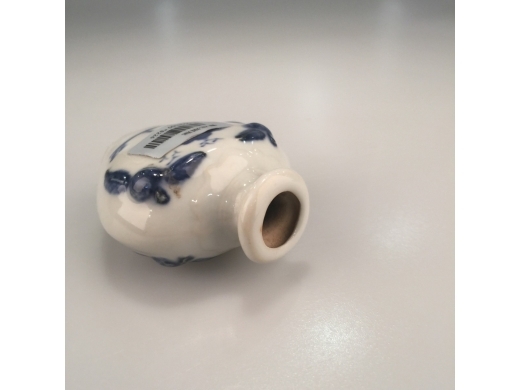 青花烟瓶
