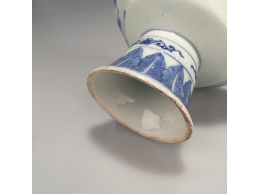 青花高足碟