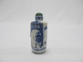 青花小瓶