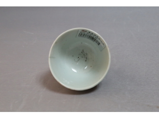 矾红花卉小杯