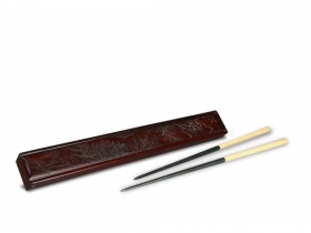 红木山水纹香盒配香道筷