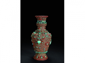 铜嵌珊瑚松石雕花瓶