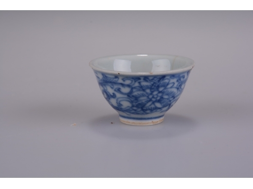 青花酒杯
