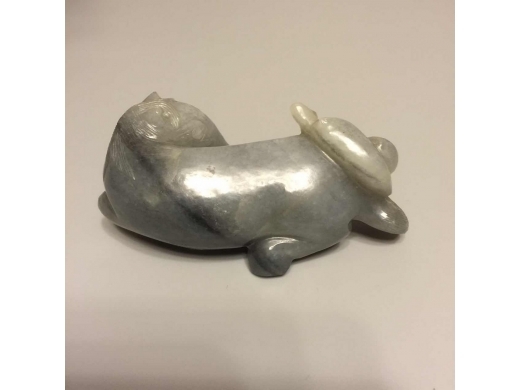 巧琢灰白玉马上封侯把件