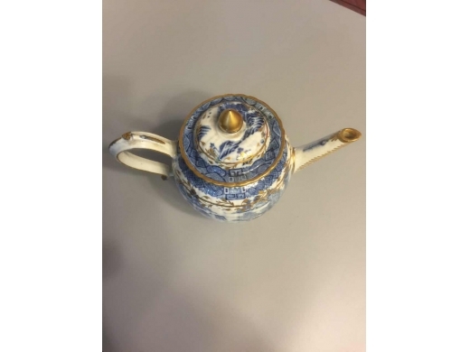 青花加金彩山水亭台楼阁图茶具(10件)