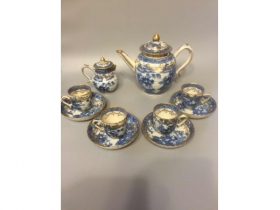 青花加金彩山水亭台楼阁图茶具(10件)