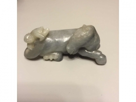 巧琢灰白玉马上封侯把件