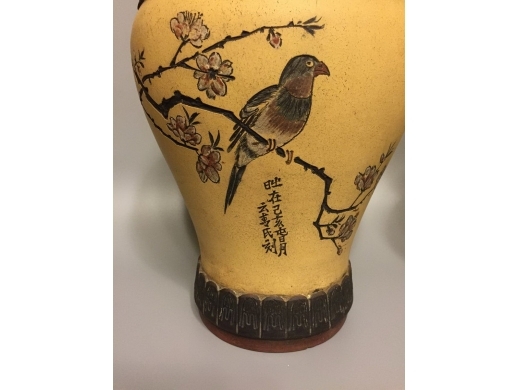 紫砂加彩花鸟瓶一对
