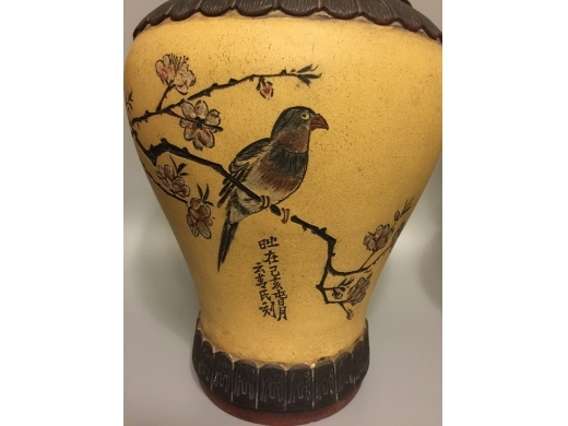 紫砂加彩花鸟瓶一对
