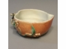 珊瑚红粉彩桃形小杯