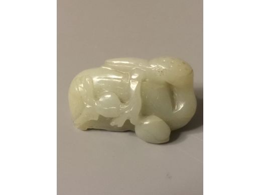 白玉琢桃鹤把件