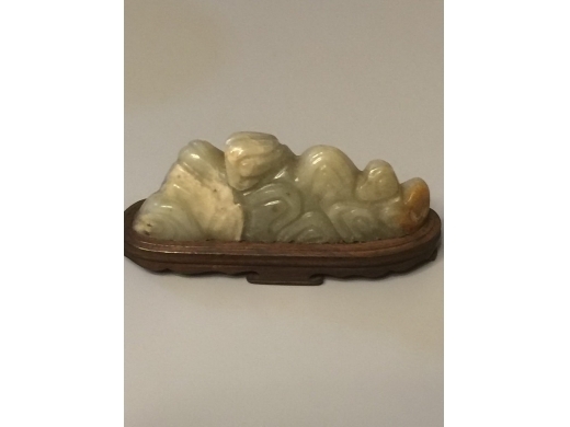 青白玉云纹山子笔搁