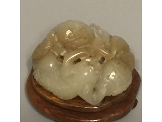 糖白玉双狮戏球把件