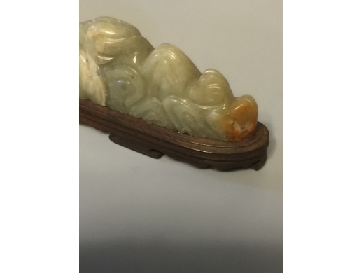 青白玉云纹山子笔搁