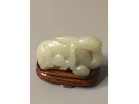 白玉琢桃鹤把件