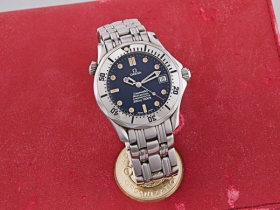 歐米茄 ”SEAMASTER” 鋼自動深海潛水日曆鏈帶腕錶