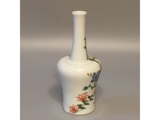 粉彩牡丹花鸟甁