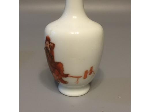 矾红教子图小瓶