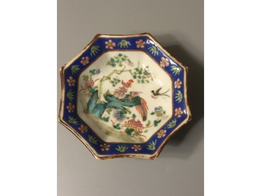 兰釉花边,鳯穿牡丹八方高足盆