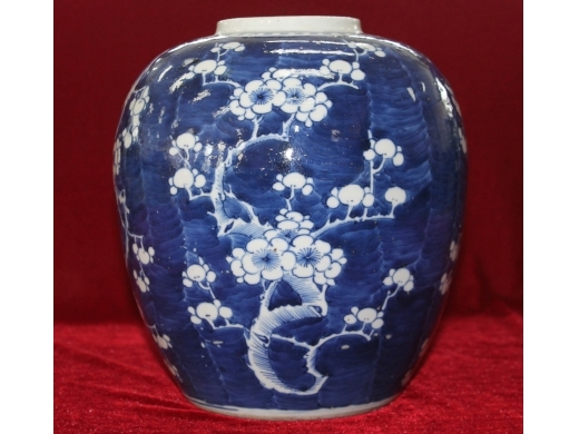 青花冰梅坛
