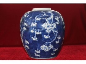 青花冰梅坛