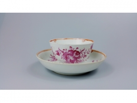 胭脂红釉折枝花卉杯碟(2)