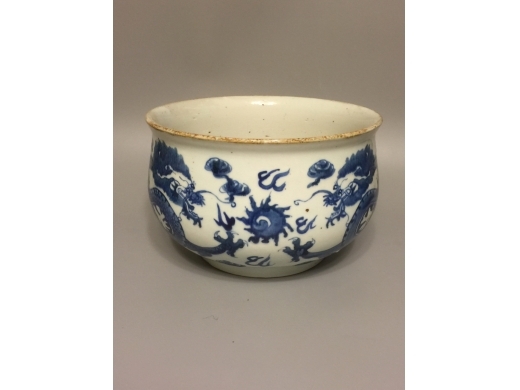 青花雙龍戲珠紋炉