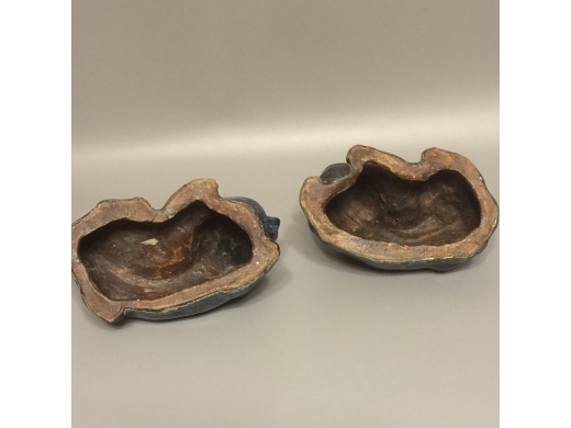 缸磞兰釉辟邪香薫一對
