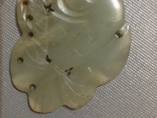 青白玉琢年年有魚掛珮