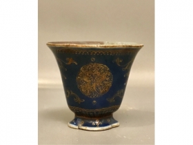 濟兰描金花卉海棠形酒杯