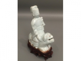 影青釉麒麟送子擺件