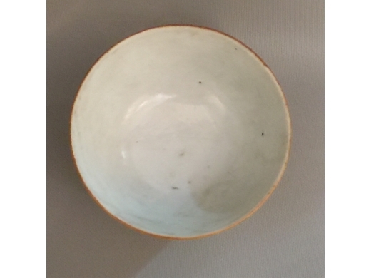 黄釉小茶杯