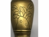 铜刻花卉轿瓶