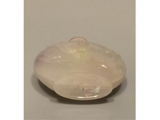 紫翠玉雕花卉煙壹