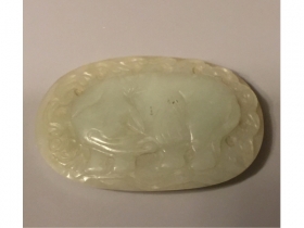 白玉琢太平象大腰园帶扣