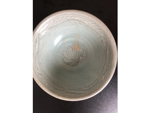 龙泉窑宋代刻花大碗