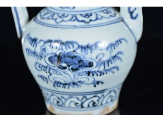 明代 青花 缠枝花 持壶