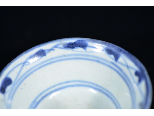 缠枝花小茶杯