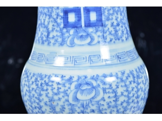 青花 花鼓