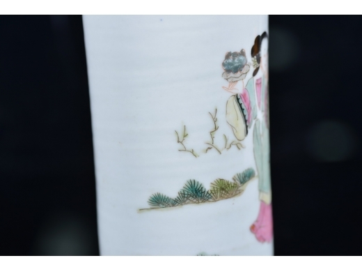 清同治 粉彩笔筒