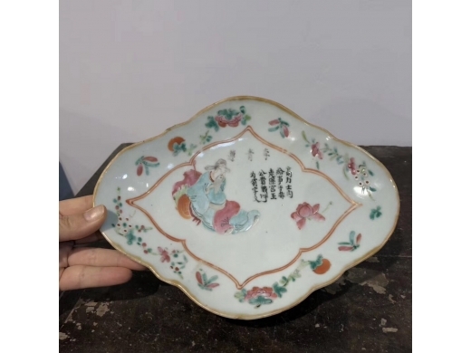 粉彩盘