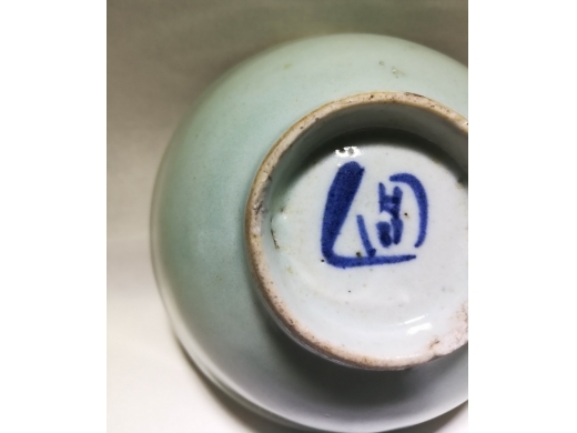 豆青茶碗