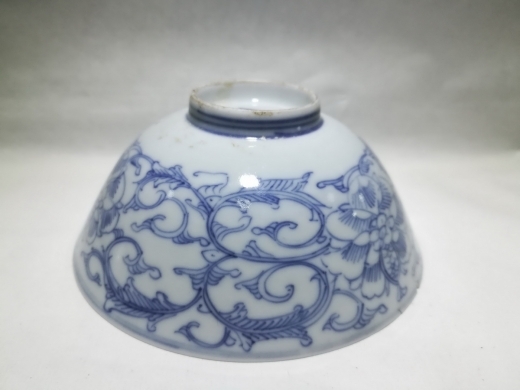 缠枝花卉 盖碗