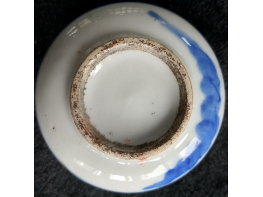 青花山水纹印盒