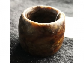 玉扳指