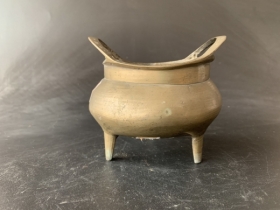 铜香炉