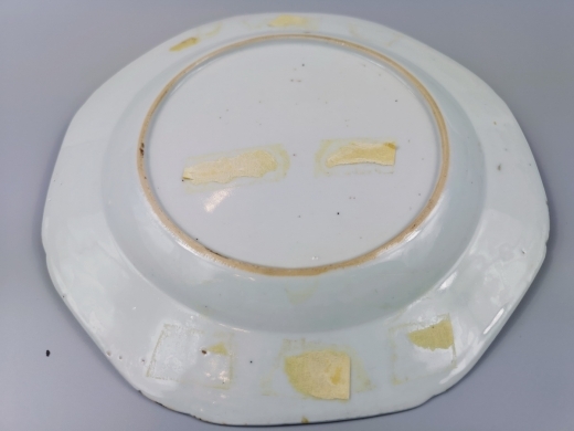 青花山水八棱盘（2）