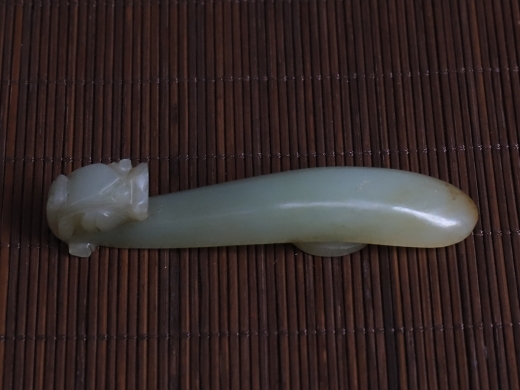 玉龙首带钩