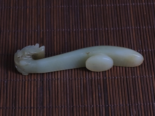 玉龙首带钩