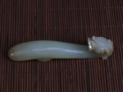 玉龙首带钩